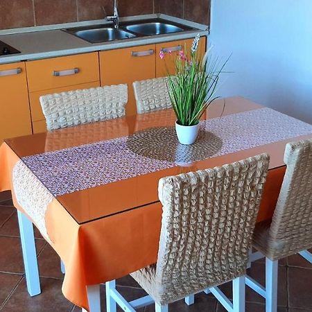 Apartment Pecarevic - A Holiday With A Stunning View วิส ภายนอก รูปภาพ